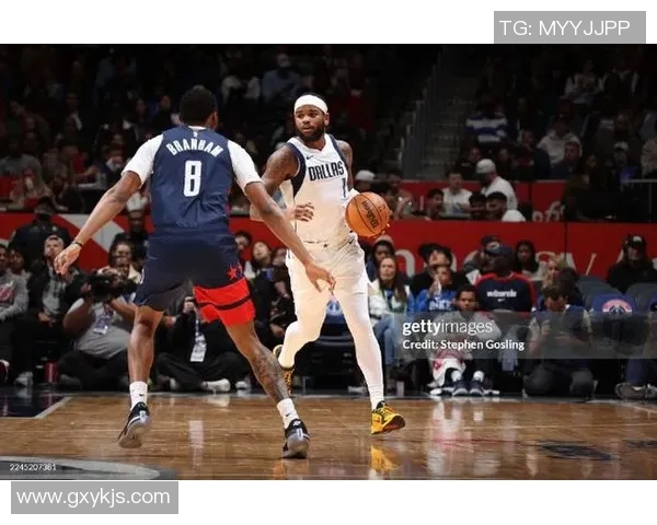 独行侠与奇才的激烈对决谁能在赛场上笑到最后 独行侠与奇才的激烈对决谁能在赛场上笑到最后